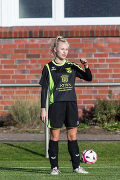 Bild 38 - Frauen TSV Vineta Audorg - SV Friesia 03 Riesum Lindholm : Ergebnis: 2:4